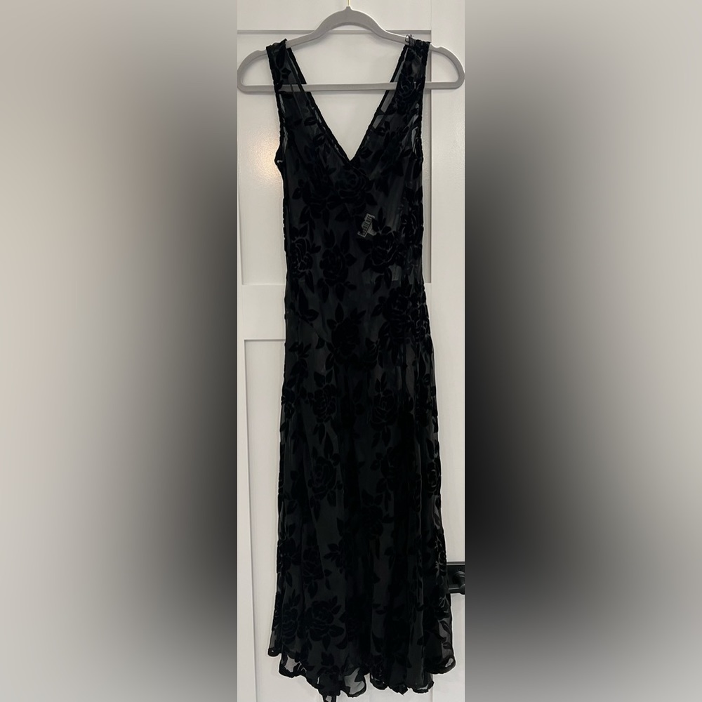 Sheer lace 90’s vintage dress